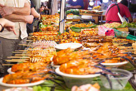 SoutheastAsianStreetFoodDelights:AFusionofFlavors
